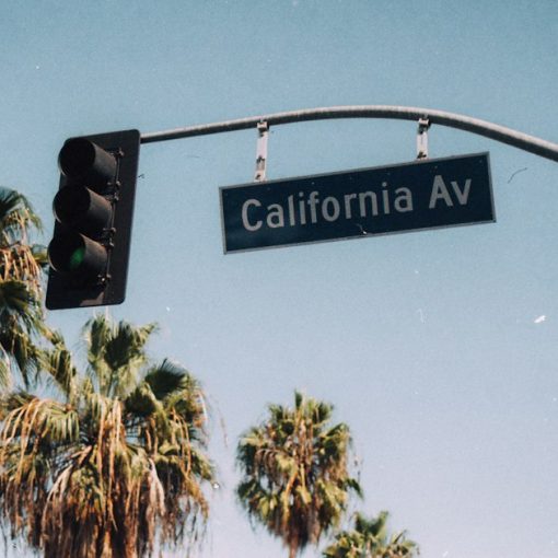 California Av signage on traffic light post, illustrating phones smuggled into California prisons